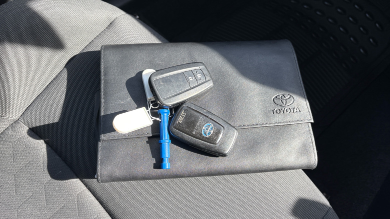 Toyota Corolla 1.8 VVT-i Hybrid Icon Tech 5dr CVT Hybrid Estate